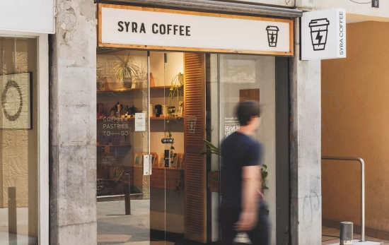 El local de Syra Coffee en la calle Siracusa de Gràcia, el primero de la cadena / CEDIDA El local de Syra Coffee en la calle Siracusa de Gràcia, el primero de la cadena / CEDIDA