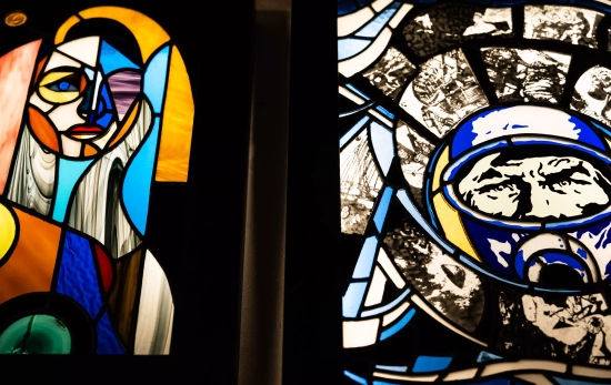 Vitrales de Jorge Aragonés / SIMÓN SÁNCHEZ Vitrales de Jorge Aragonés / SIMÓN SÁNCHEZ