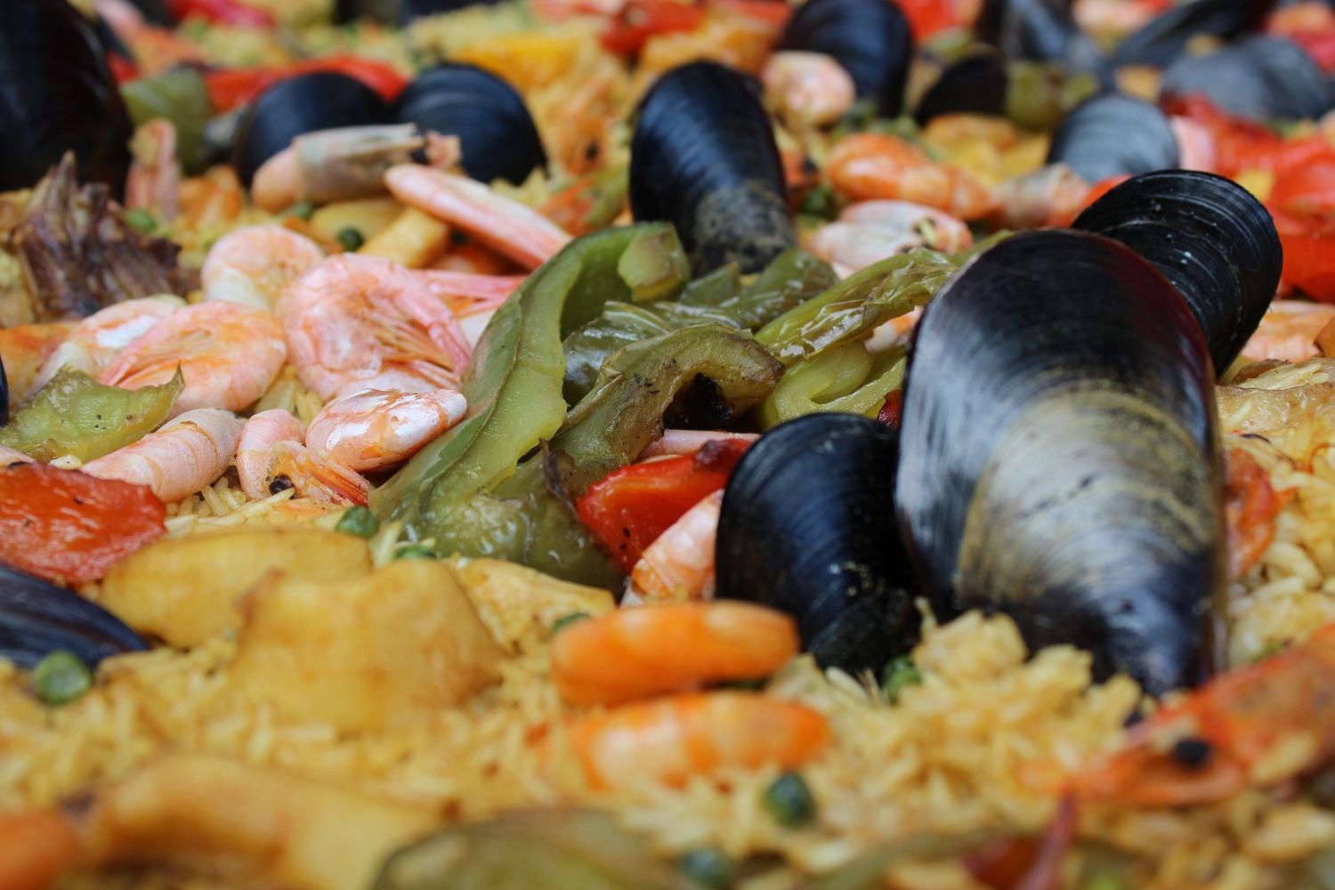 Un arroz con marisco y algunas verduras / PIXABAY