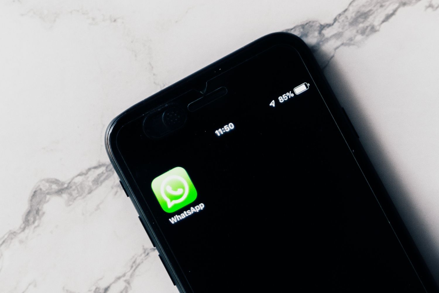 La aplicación de WhatsApp en un móvil / PEXELS