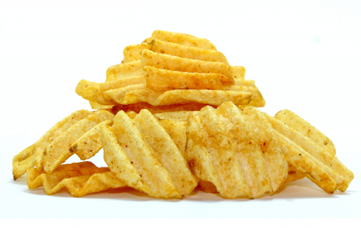 Patatas fritas onduladas tipo Ruffles / PEXELS