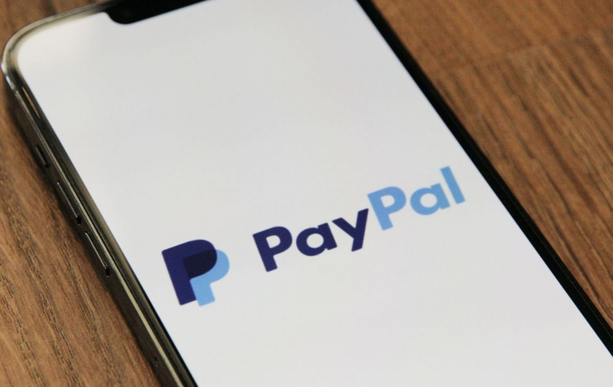 La aplicación de PayPal en un teléfono móvil / UNSPLASH