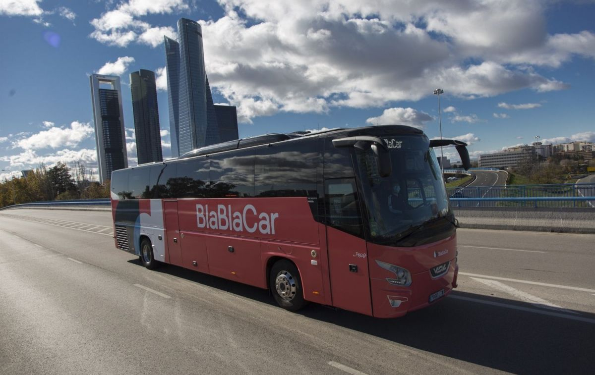 Un autobús de BlaBlaCar en Madrid / BLABLACAR