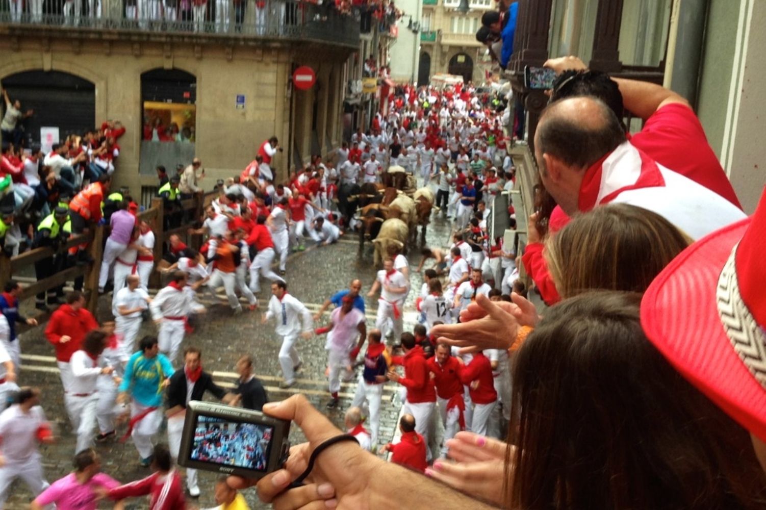 Un balcón en Pamplona para disfrutar de San Fermín / Foto cedida por Destino Navarra