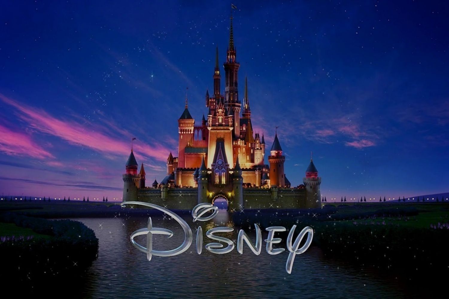 El logo y el famoso castillo de Disney / DISNEY