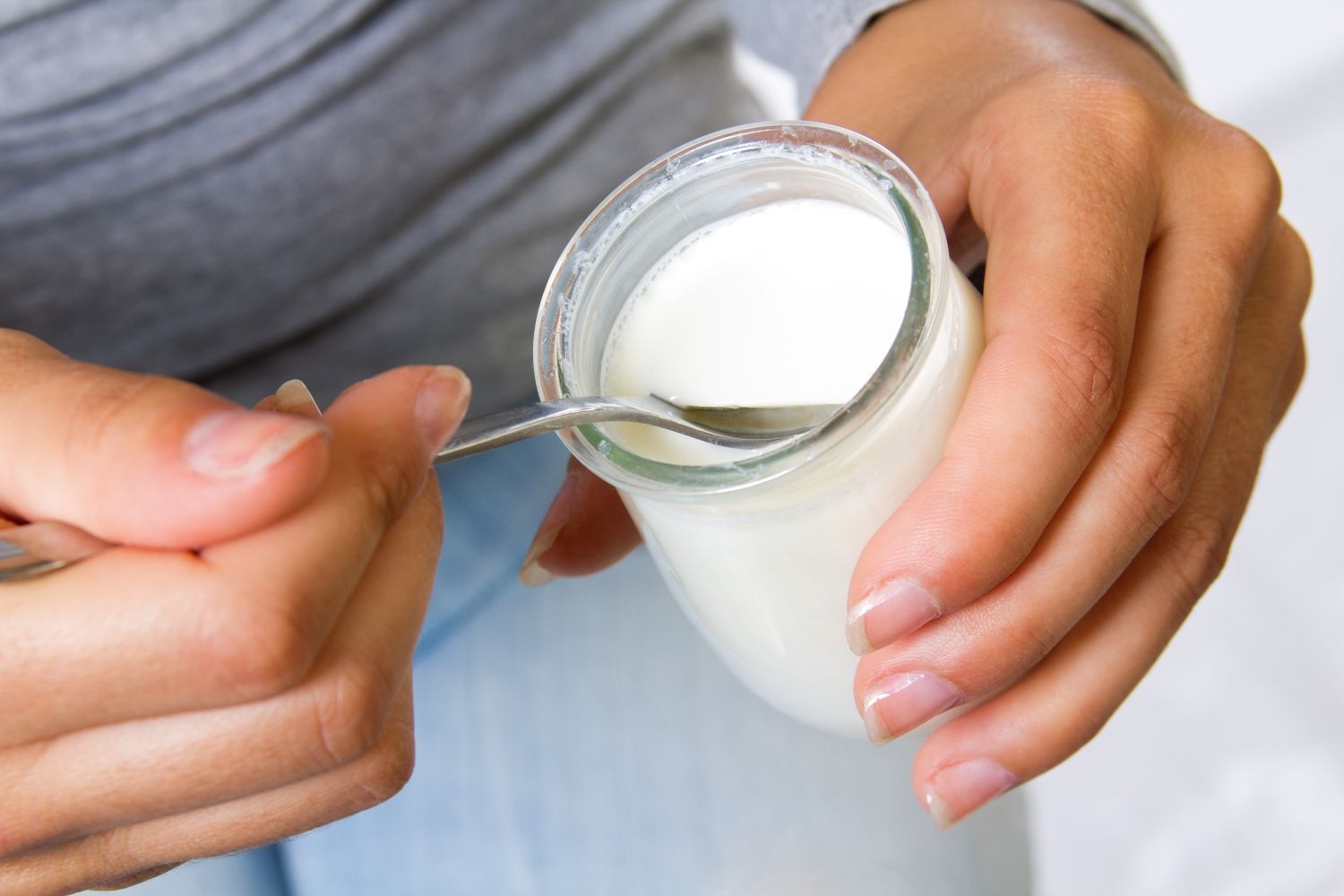 El yogur es uno de los alimentos cuya fecha de caducidad hay que mirar / FREEPIK