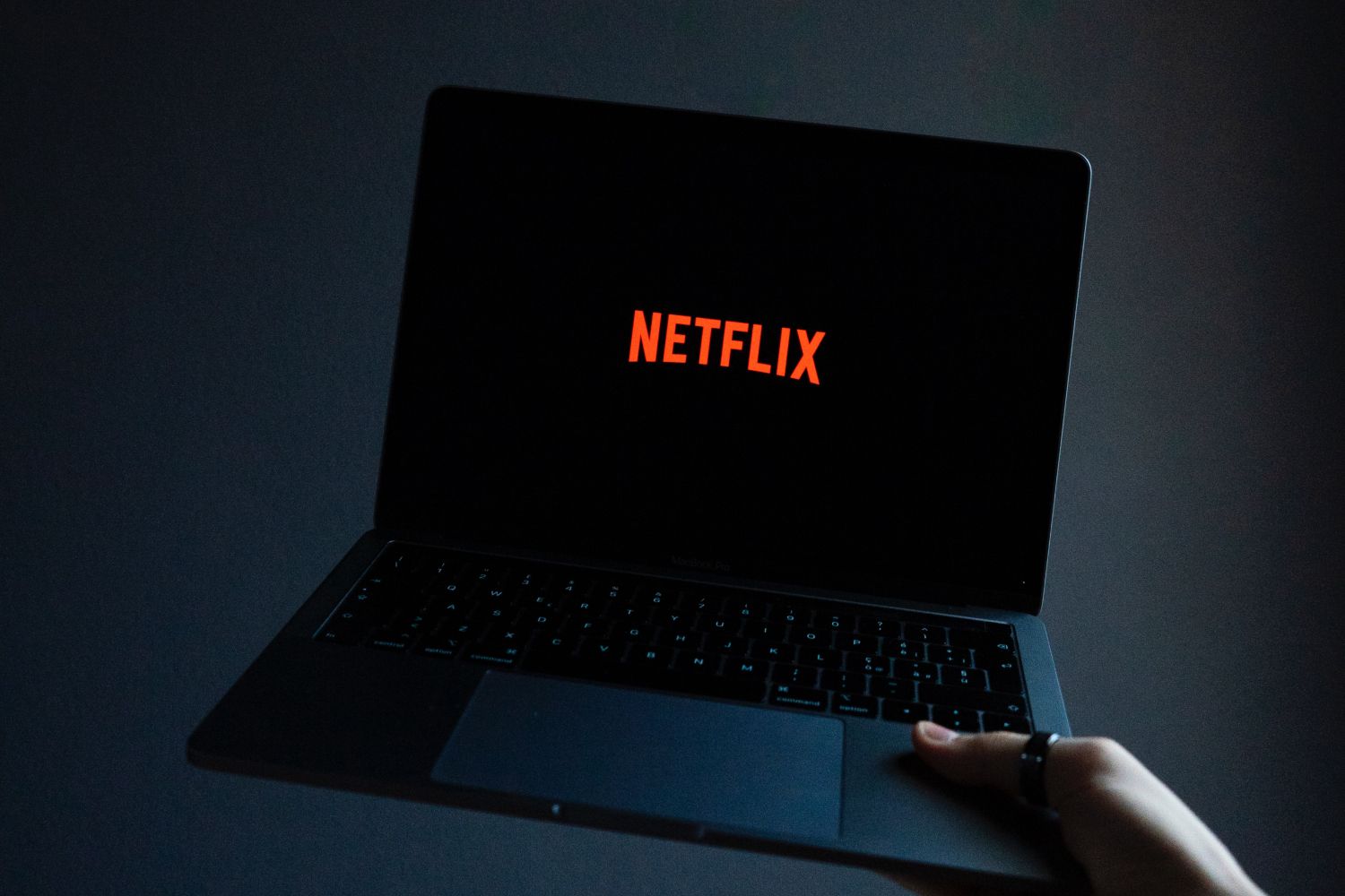 Un ordenador con Netflix / UNSPLASH