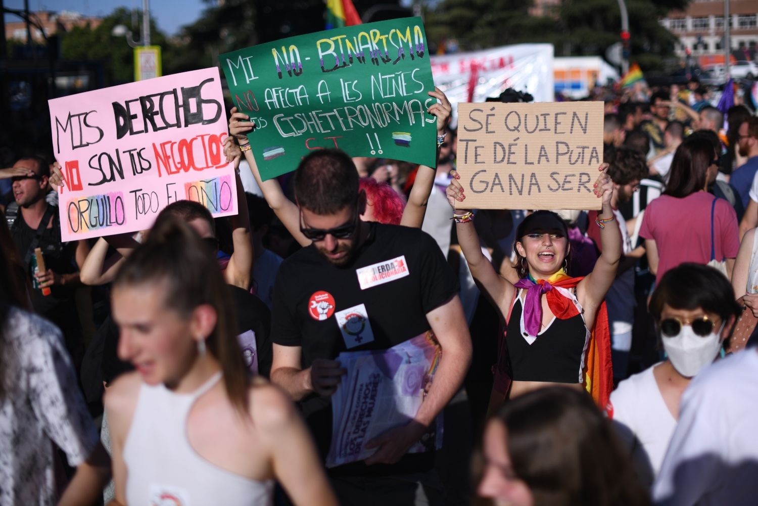 "Mis derechos no son tus negocios". El colectivo LGTBQ+ critica el pinkwashing de varias marcas / Fernando Sánchez (EP)