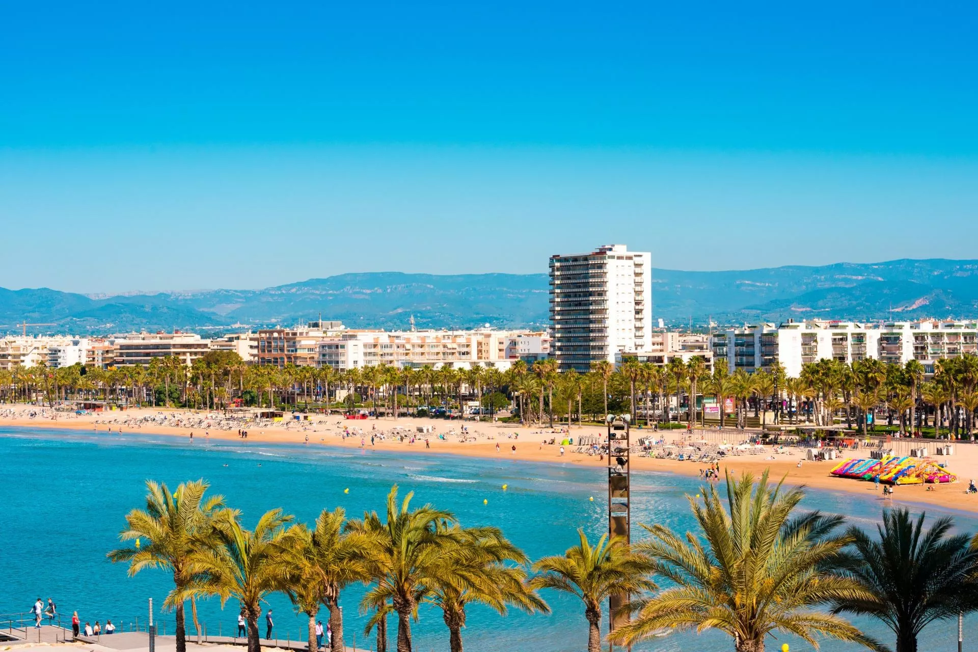 Vista de Salou, uno de los 10 destinos turísticos más masificados de España / APARTAMENTOS IMPERIAL