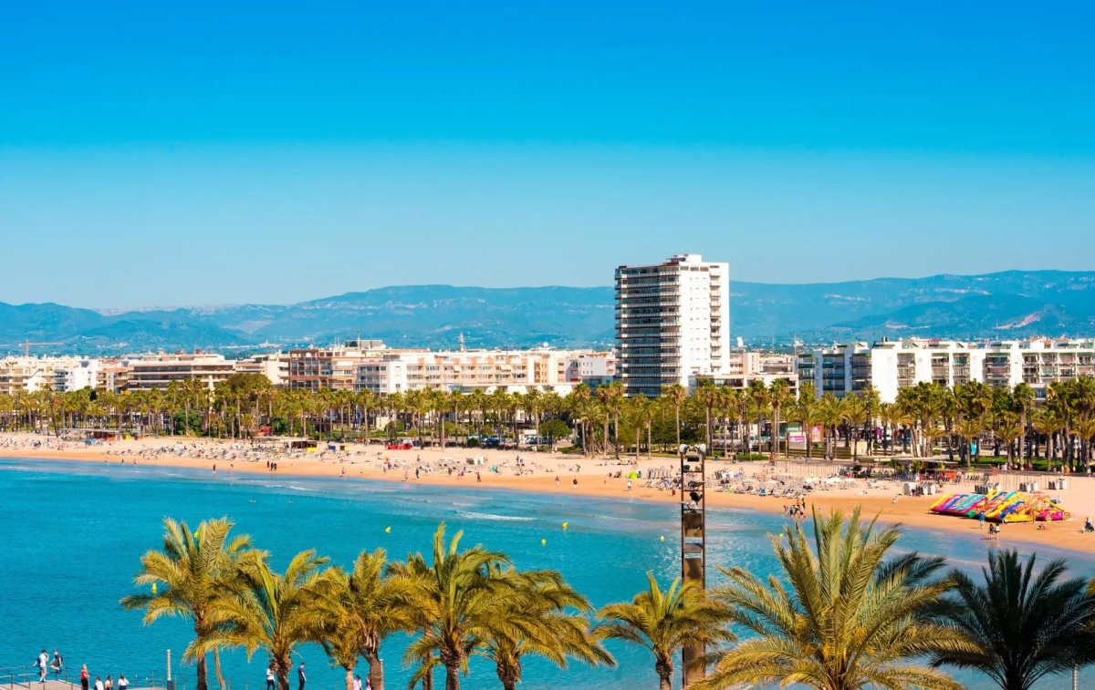 Vista de Salou, uno de los 10 destinos turísticos más masificados de España / APARTAMENTOS IMPERIAL