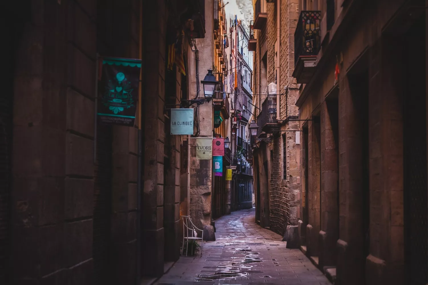 Una calle de Barcelona restaurante  / PIXABAY 