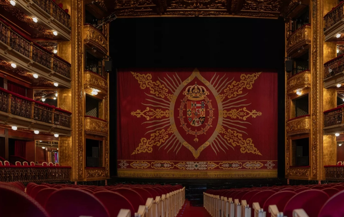 El Teatro Español de Madrid, uno de los cinco del Siglo de Oro que perduran / TEATRO ESPAÑOL