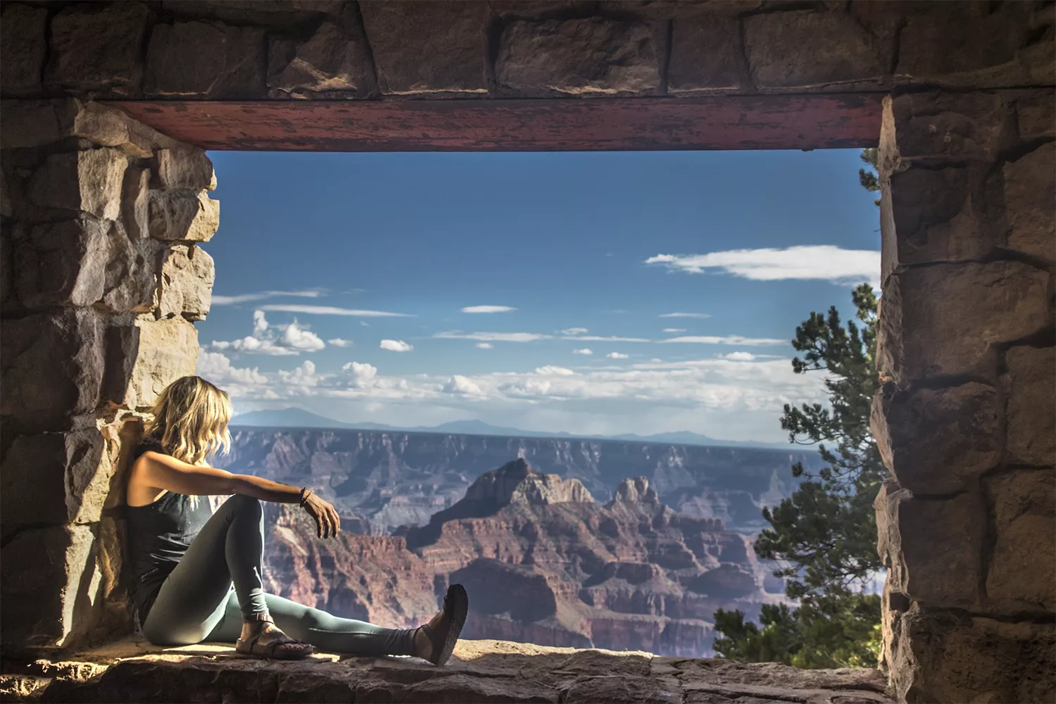 Una chica durante sus vacaciones de verano en Estados Unidos / PIXABAY