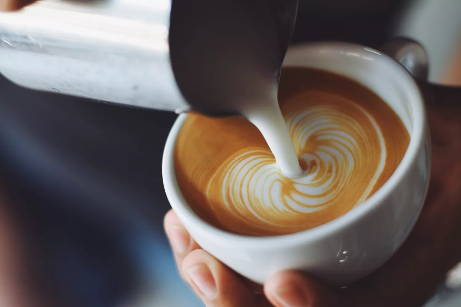 El espumador de leche que cambiará tu forma de tomar café en casa