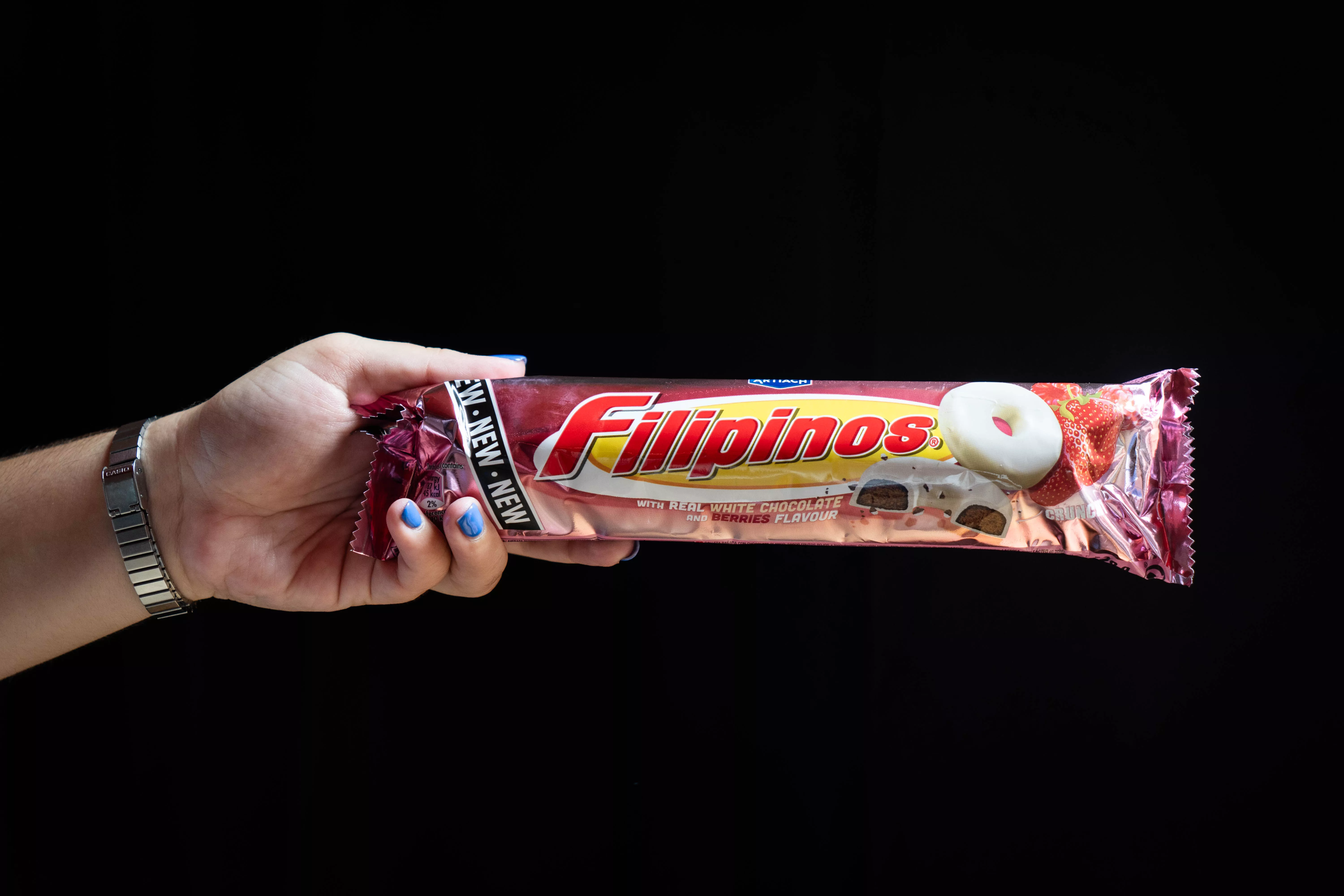 Los nuevos Filipinos de chocolate blanco con sabor a frutos rojos / SIMÓN SÁNCHEZ