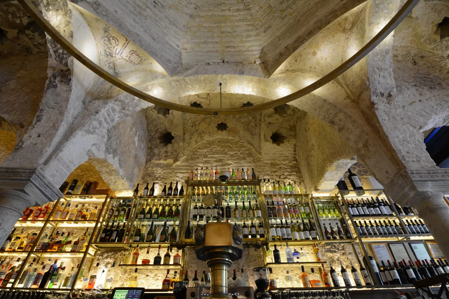 Interior del bar Giralda   BAR GIRALDA