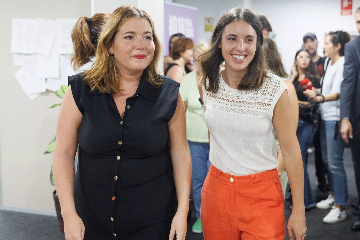 La ministra de Igualdad Irene Montero (d) y la secretaria de Igualdad Ángela Rodríguez 'Pam' / Eduardo Parra (EP)