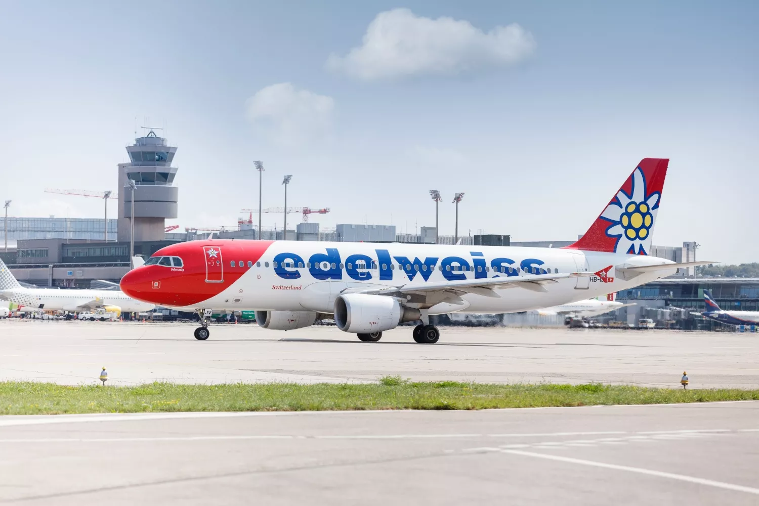 Un avión de Edelweiss Air / EDELWEISS AIR