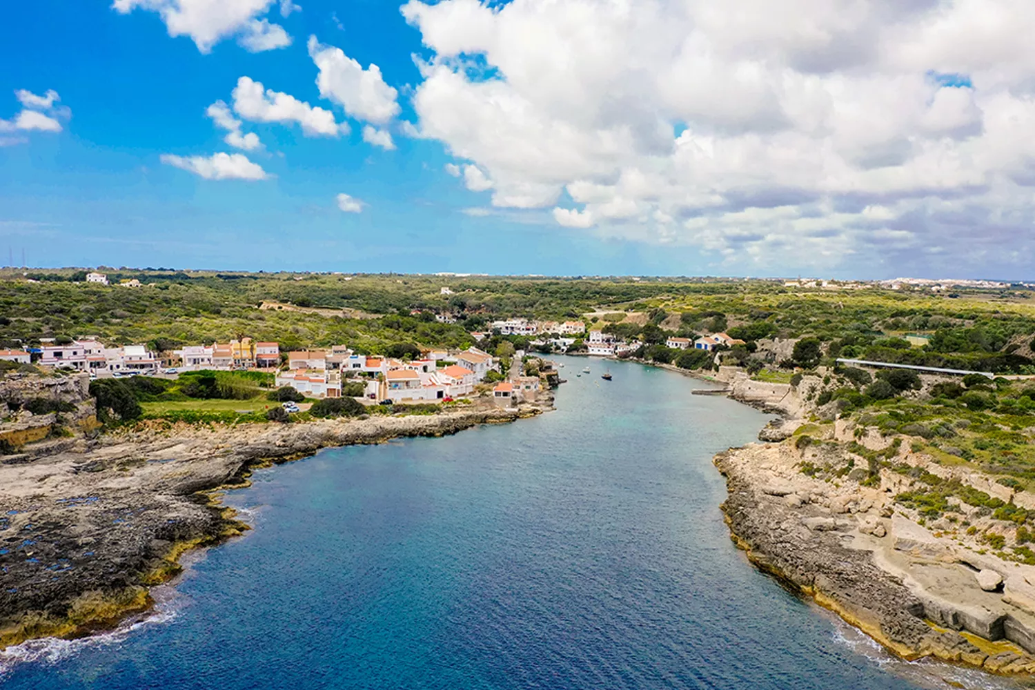 La entrada de la Cala San Esteban de Menorca / ENGEL&VÖLKERS