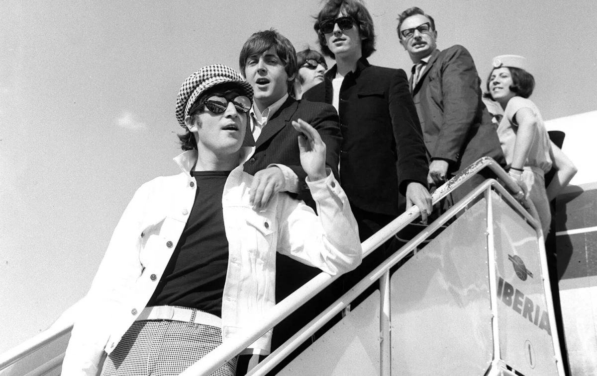 Los Beatles a su llegada a Madrid el jueves 1 de julio de 1965 / EFE