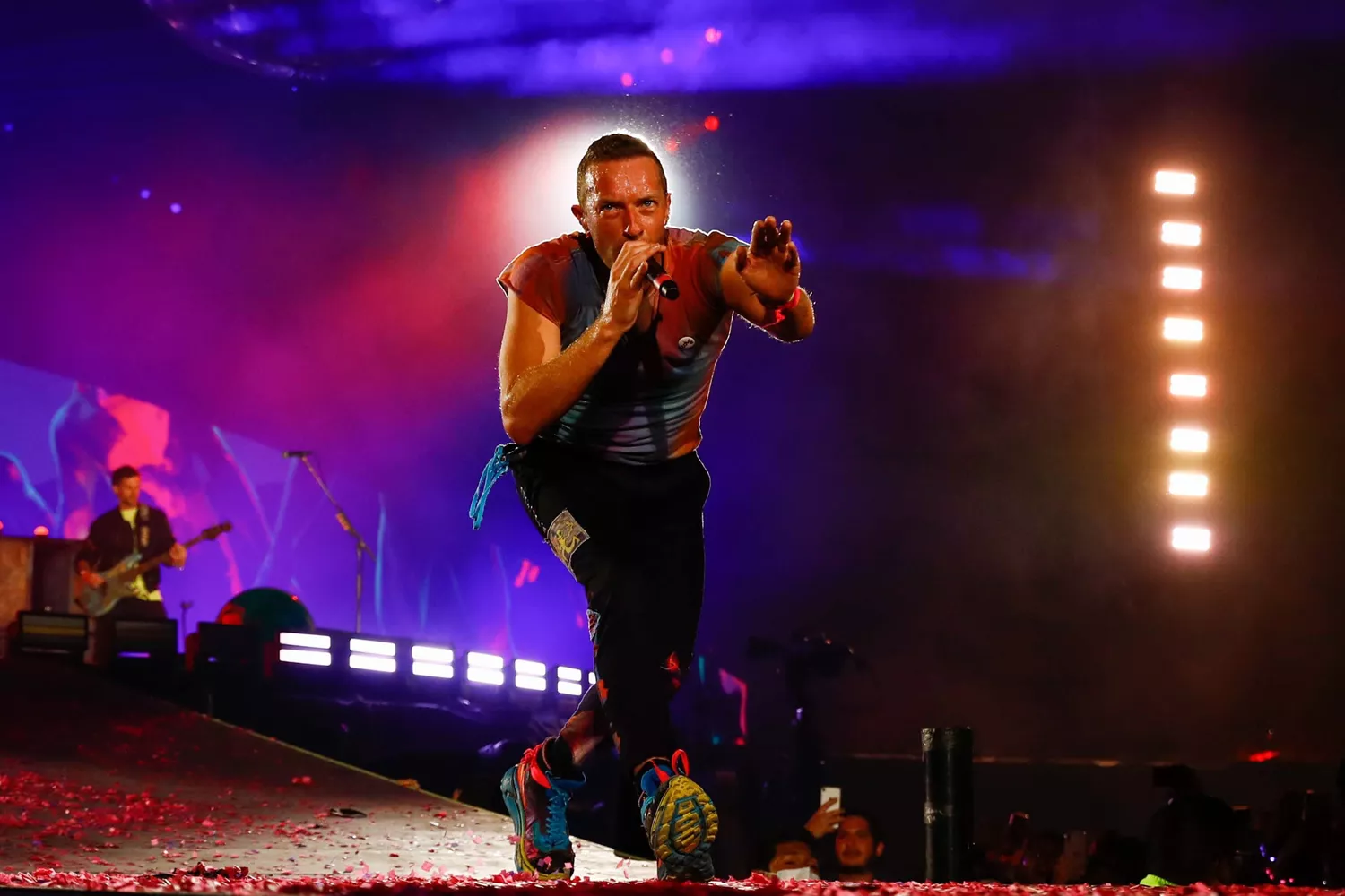 Chris Martin en pleno concierto de Coldplay / EL UNIVERSAL - ZUMA PRESS