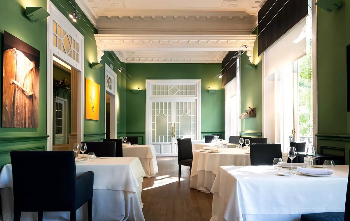 La sala del restaurante El Club Allard, en Madrid, que ha ganado una estrella Michelin en 2023 / ECA