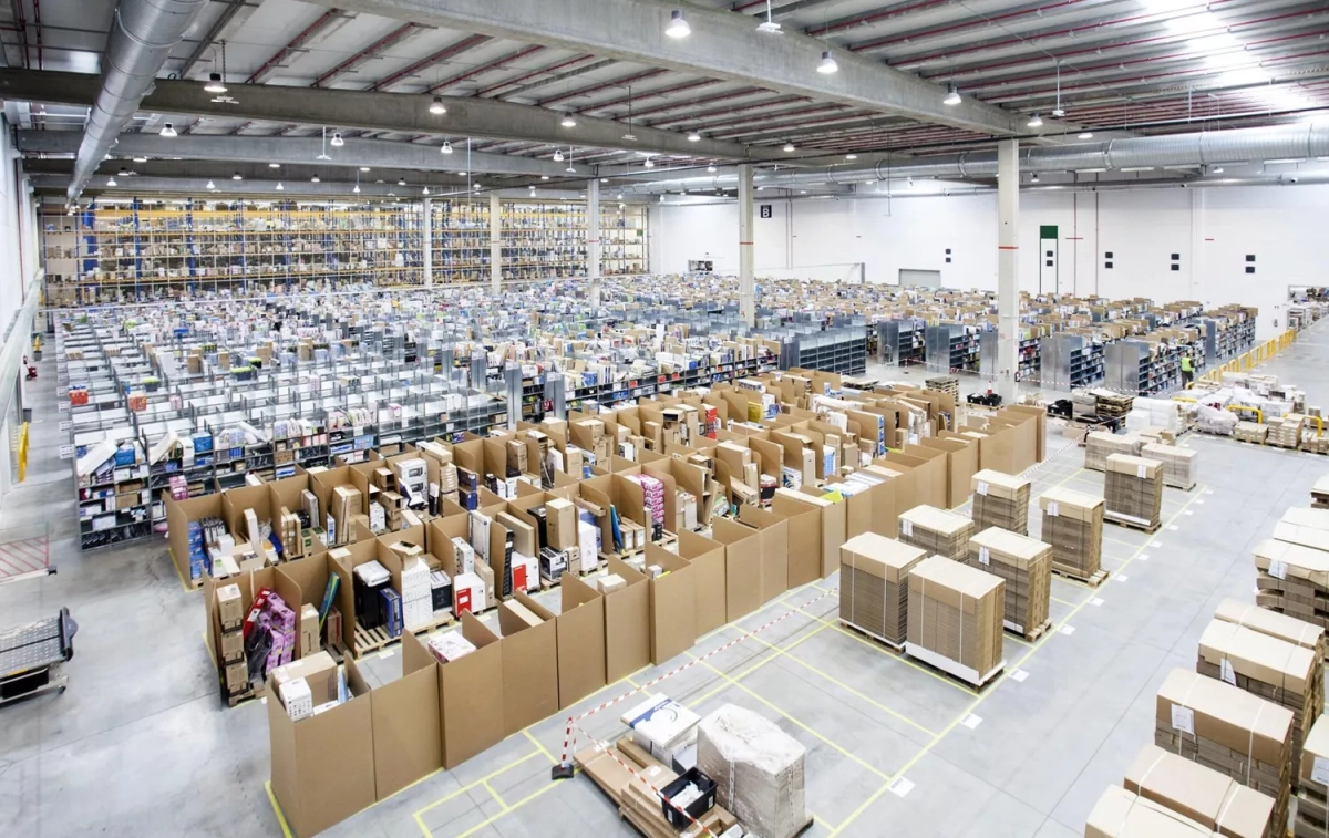 El centro logístico de Amazon en Alcalá de Henares / EFE - AMAZON