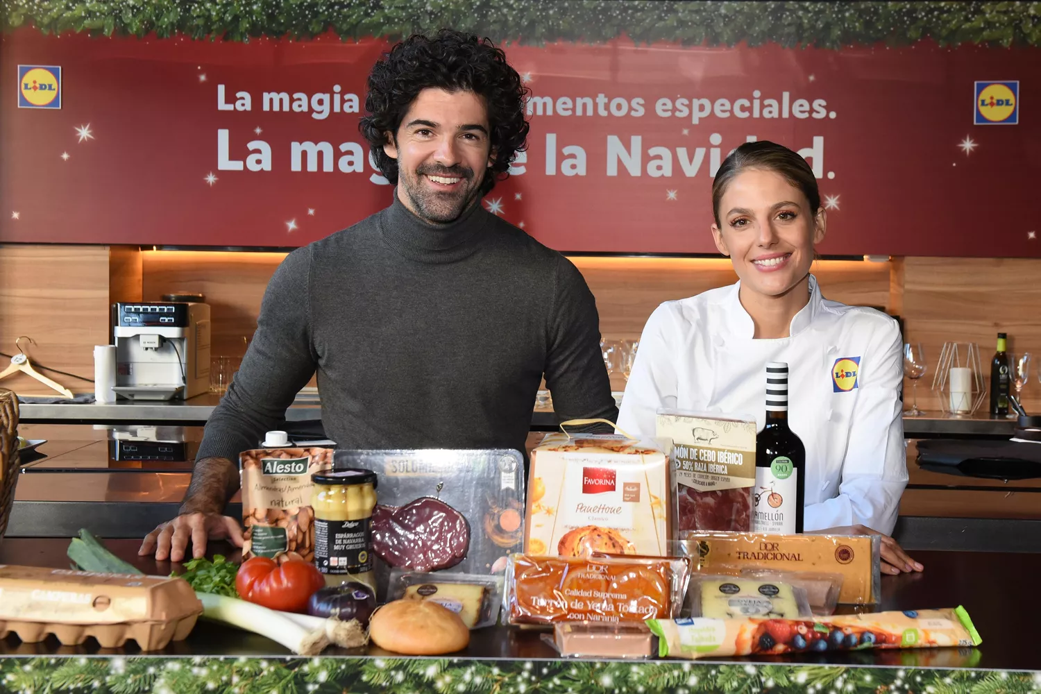 Marta Verona y Miguel Ángel Muñoz presentan el menú de Navidad de Lidl / LIDL