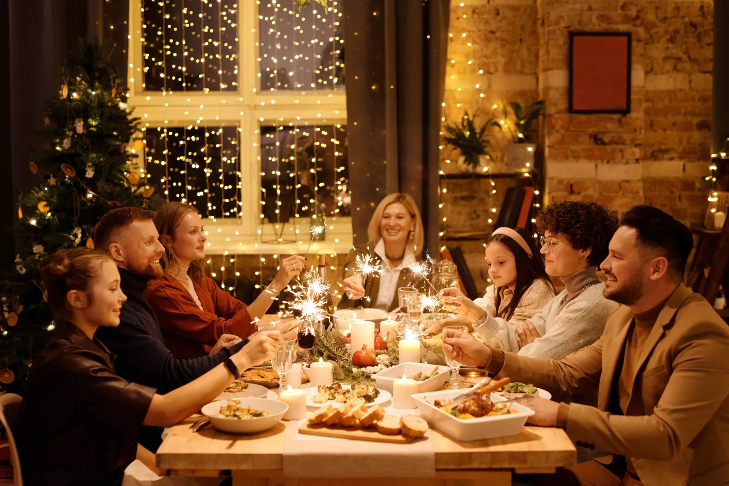 Una cena de Navidad en familia / PEXELS