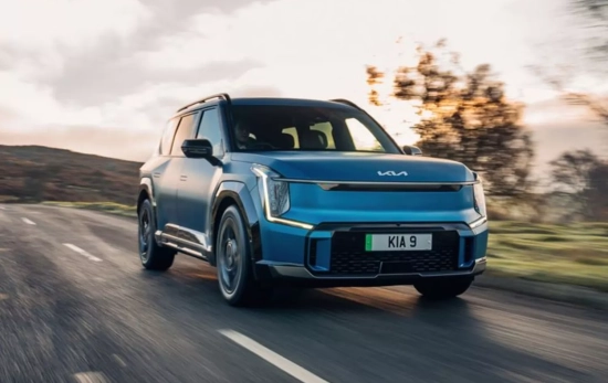 Un Kia EV9 / KIA Un Kia EV9 / KIA