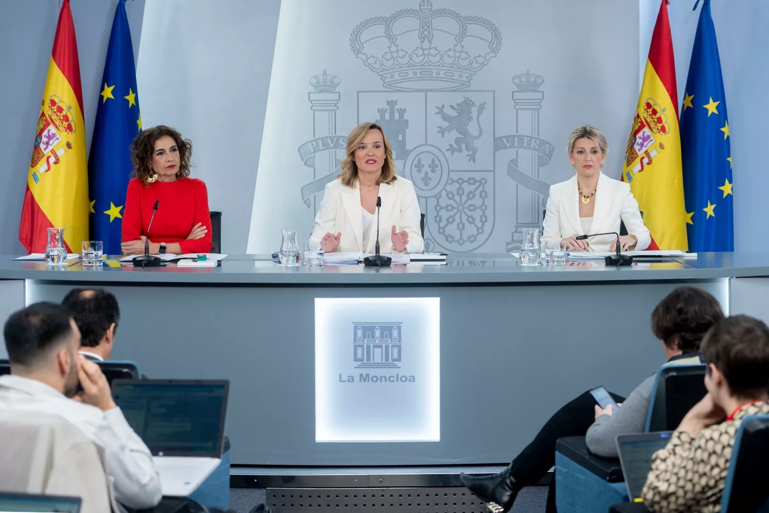 La vicepresidenta primera y ministra de Hacienda, María Jesús Montero; la ministra Portavoz, Pilar Alegría, y la vicepresidenta segunda y ministra de Trabajo y Economía Social, Yolanda Díaz / EP