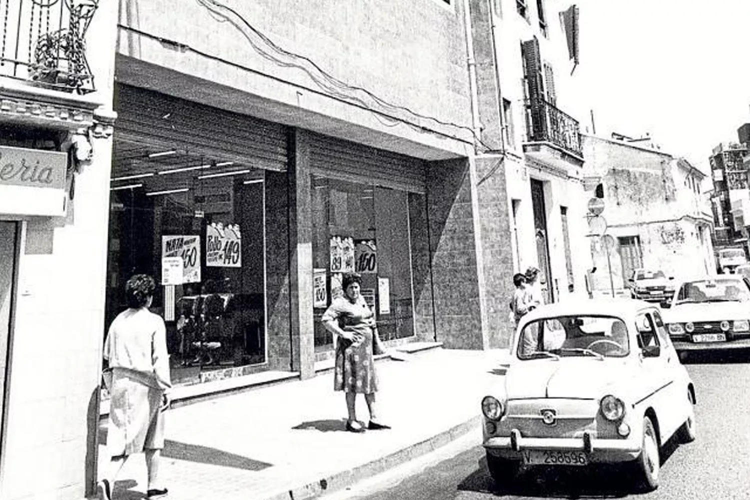 El primer Mercadona abierto en Tavernes Blanques (Valencia) en el mismo año de fundación de la empresa / TWITTER