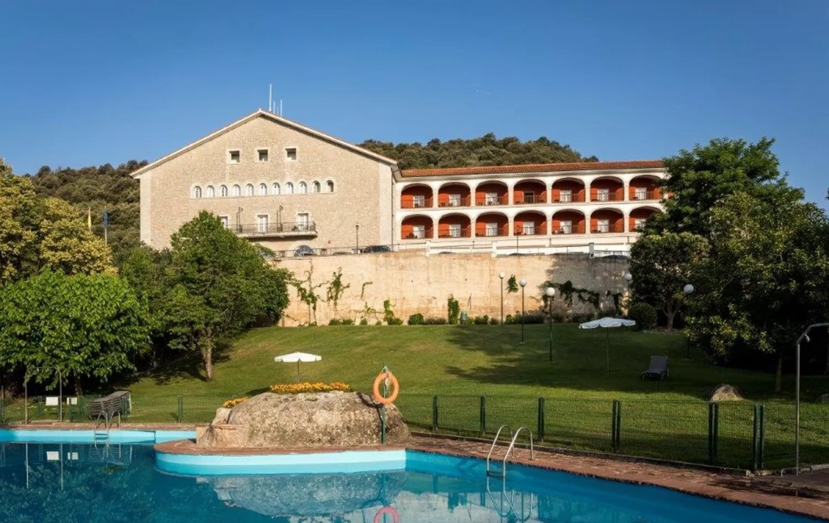 El Parador de Vic Sau, uno de los que reabren con habitaciones en oferta / PARADORES