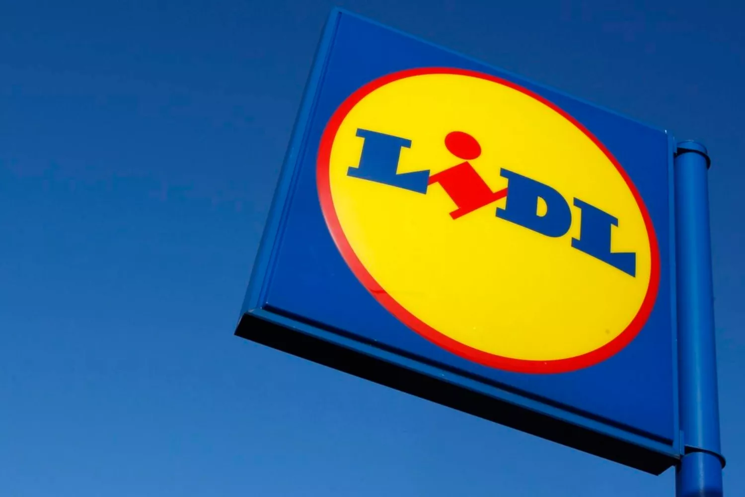 El logotipo de Lidl en una tienda / LIDL