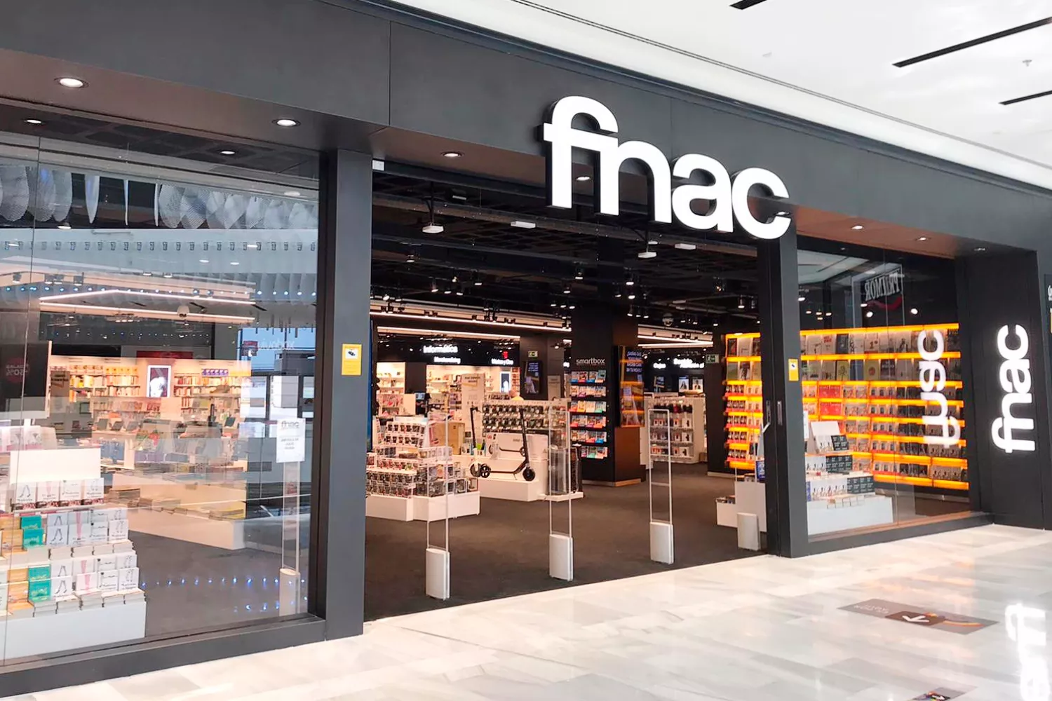 Una tienda de Fnac / EUROPA PRESS - FNAC