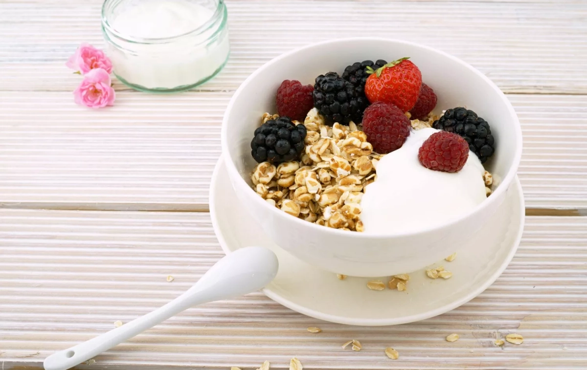 Un bol con avena, uno de los cereales más saludables / PEXELS