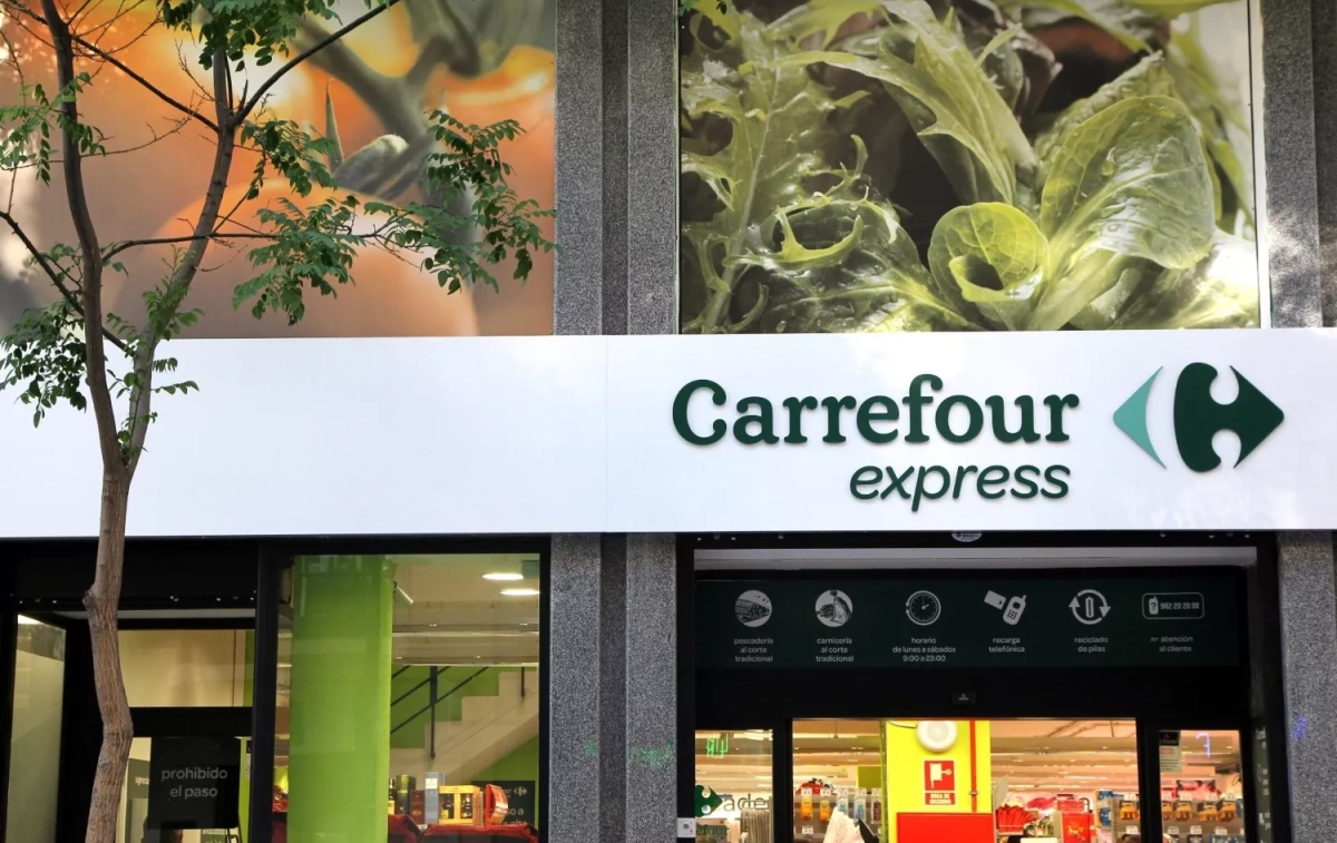 Una tienda exprés de Carrefour  /  EP - LIONEL BARBE
