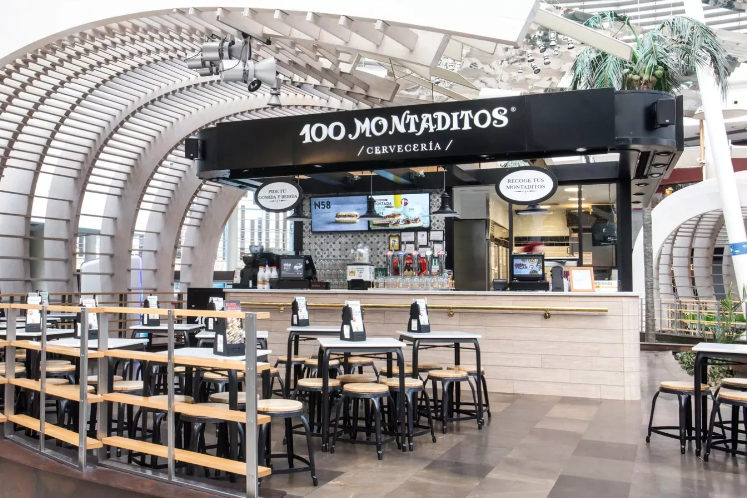 Una cervecería 100 Montaditos / 100 MONTADITOS