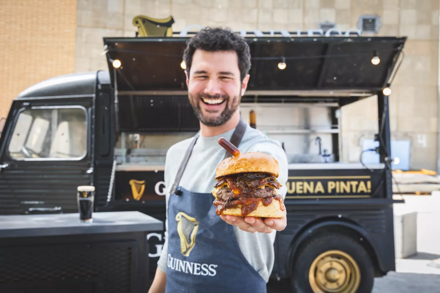 La Guinnes Burger / THE CHAMPIONS BURGER