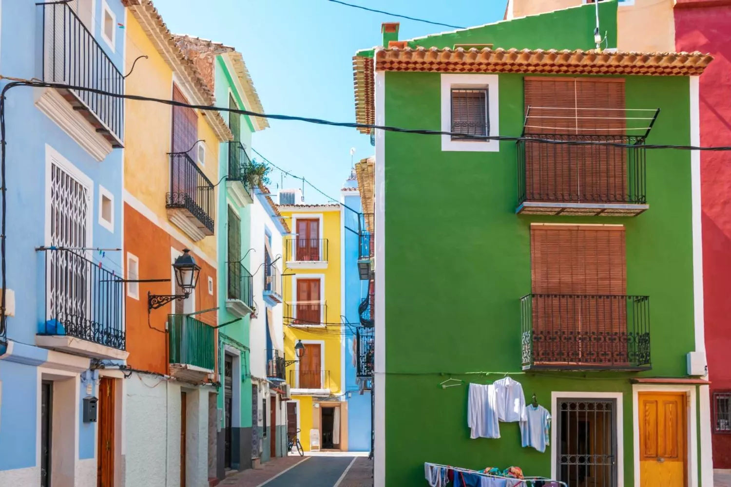 Villajoyosa (Alicante), uno de los 10 destinos secretos más bonitos de Europa / COMUNIDAD VALENCIANA