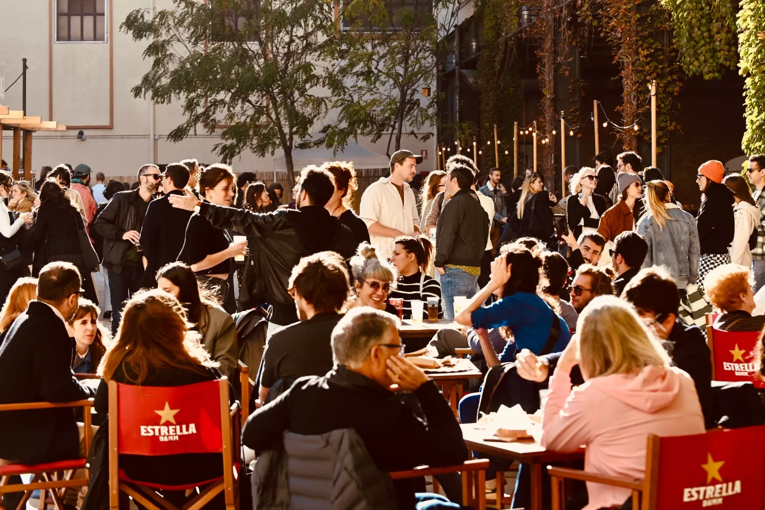 Ambiente en la pasada edición de VAN VAN 100%, el mercadillo gastronómico sin gluten / VAN VAN