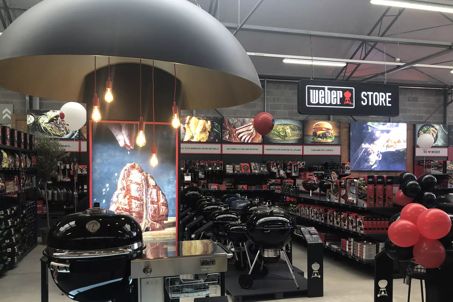 La nueva tienda de Weber en Girona / TEO CAMINO