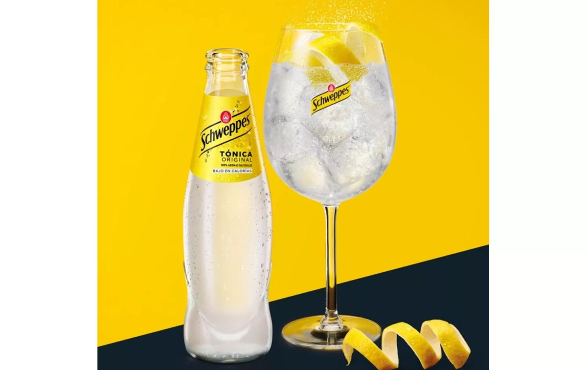 Una tónica Schweppes / SCHWEPPES