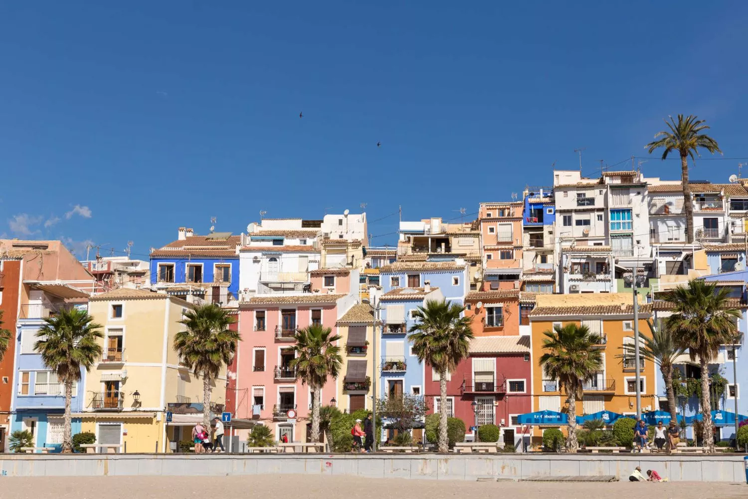 Casas de colores del pueblo Villajoyosa, Alicante / COMUNIDAD VALENCIANA