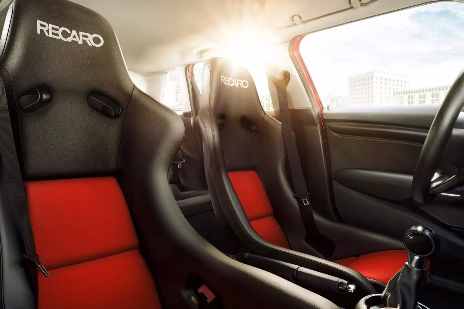 Asiento de Recaro en un coche RECARO