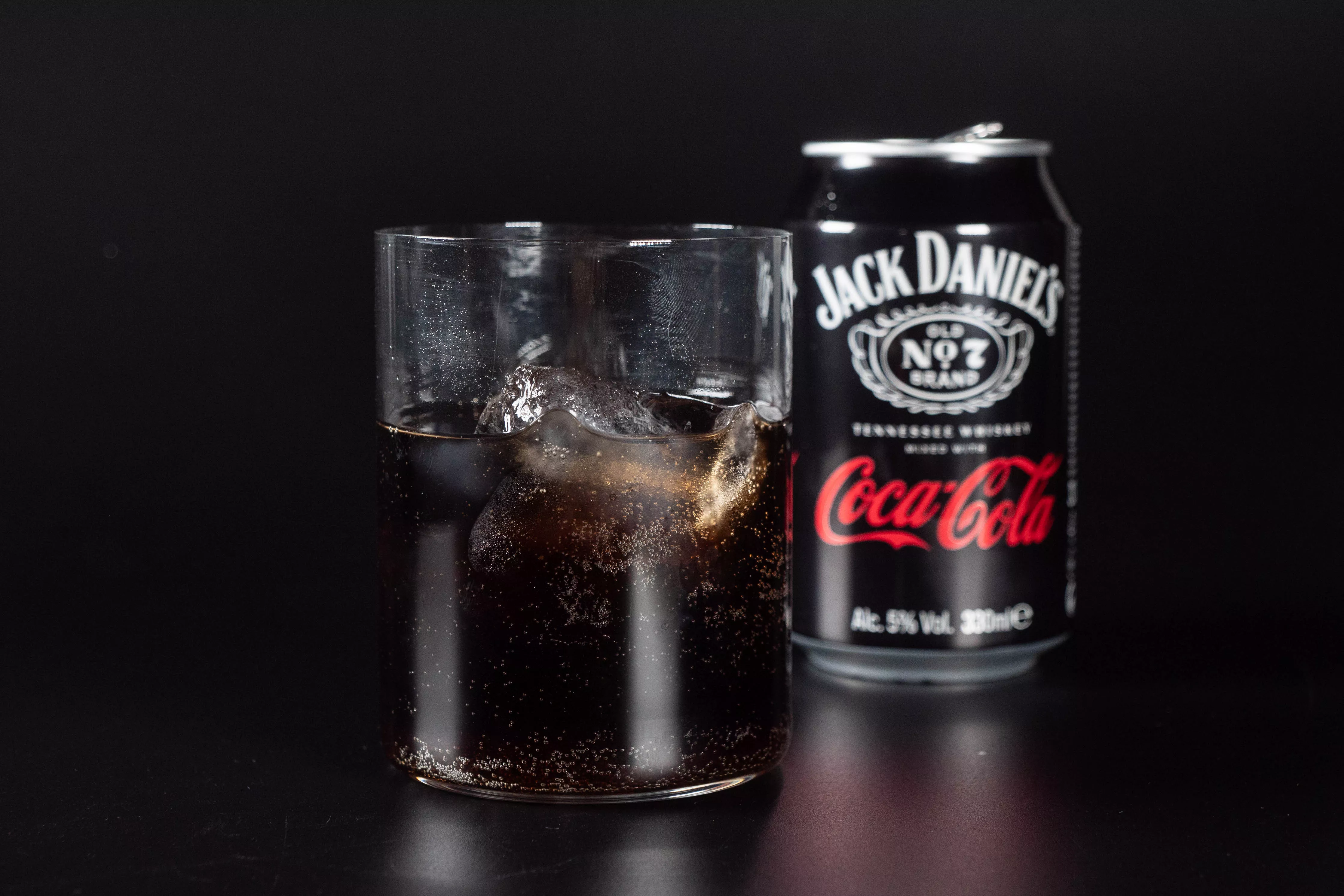 Coca-Cola & Jack Daniels / ÒSCAR GIL COY 