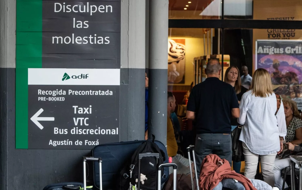 Viajeros en la estación de Chamartín / EUROPA PRESS - Matias Chiofalo