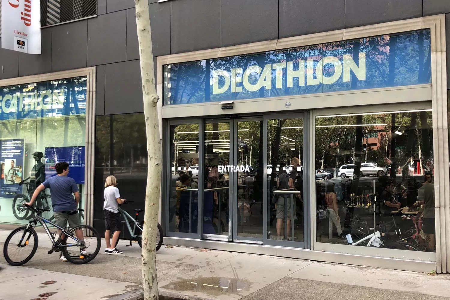 Decathlon vende el invento para mantener los pies calentitos /EP