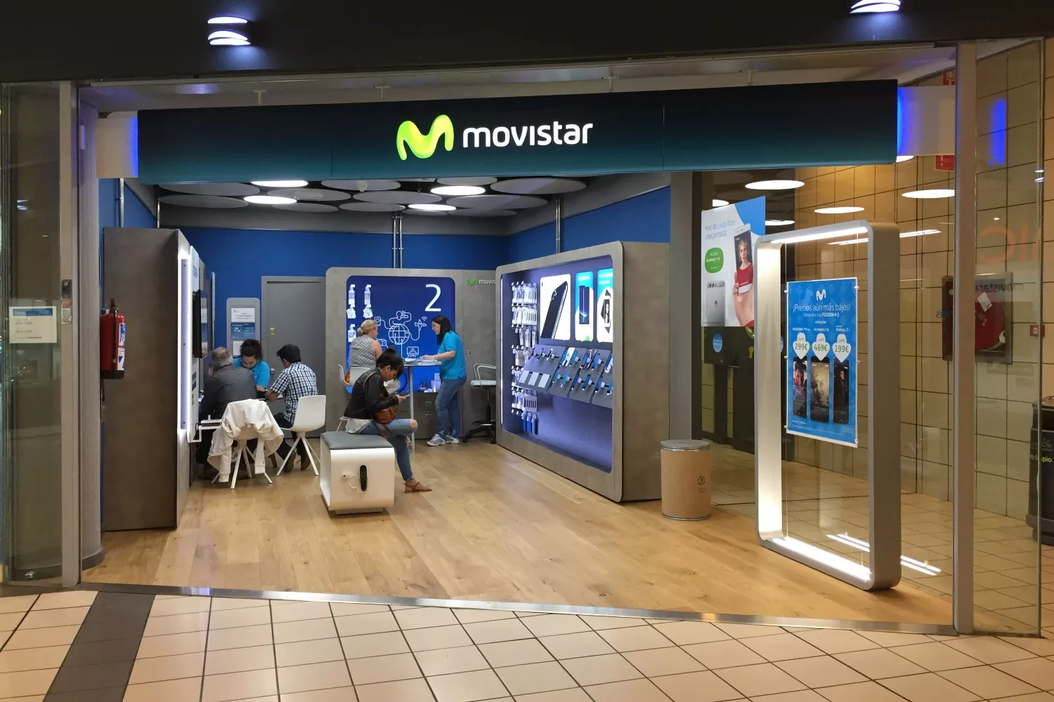 Uma loja da Movistar / EL MIRADOR DE BURGOS