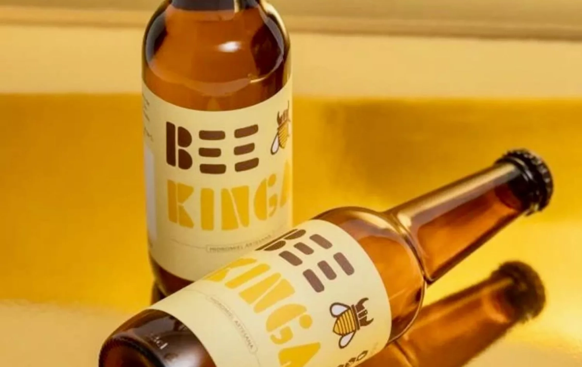 Dos botellas de Beekinga / BEEKINGA - FACEBOOK